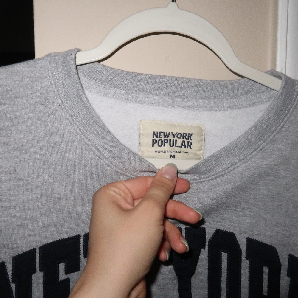 Sweatshirt - Picture 4 of 4